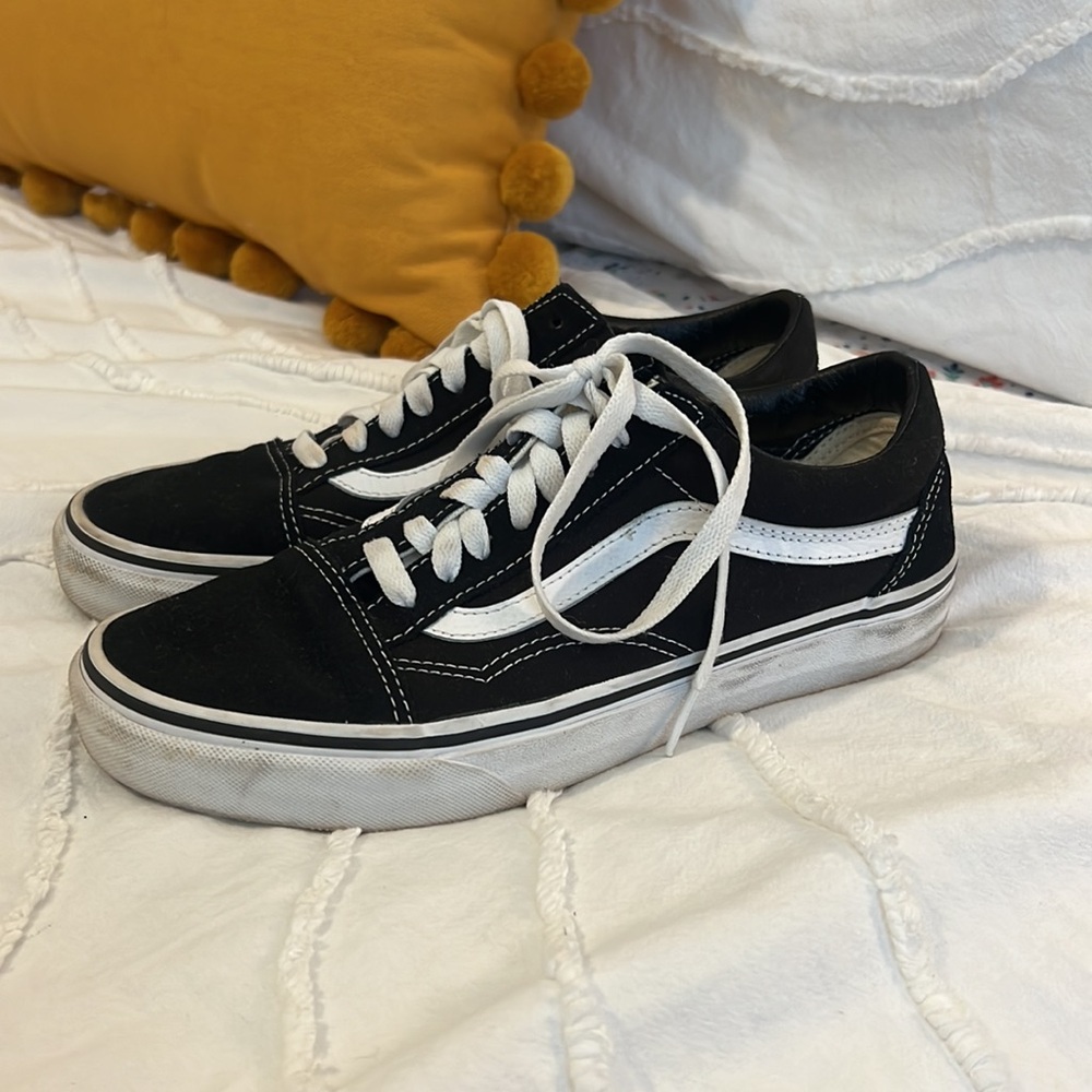Vans Black/White Old Skool Shoe